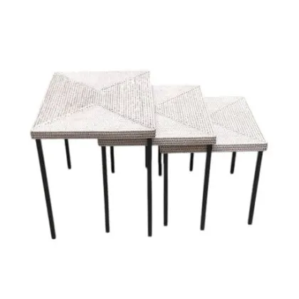 Tables gigognes (3)